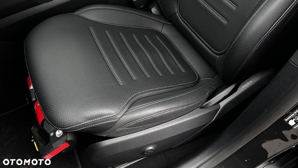 Mercedes-Benz GLC - 15