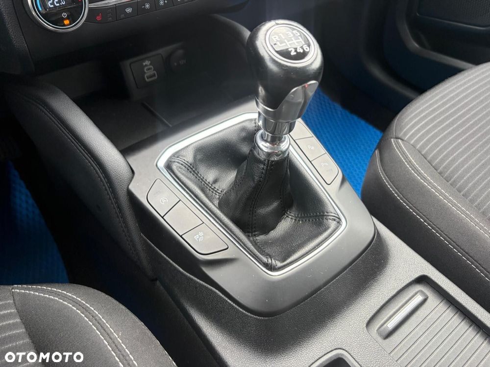 Ford Kuga - 16