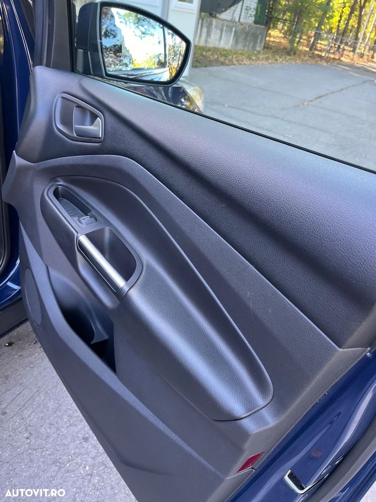 Ford Kuga 1.5 EcoBlue FWD Trend - 19