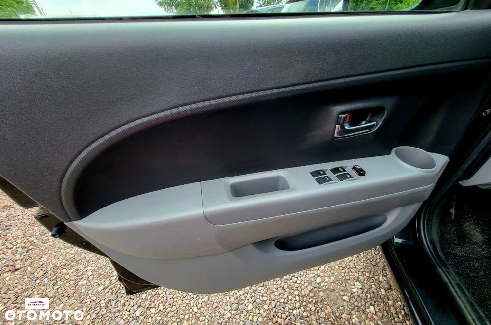 Subaru Justy - 17