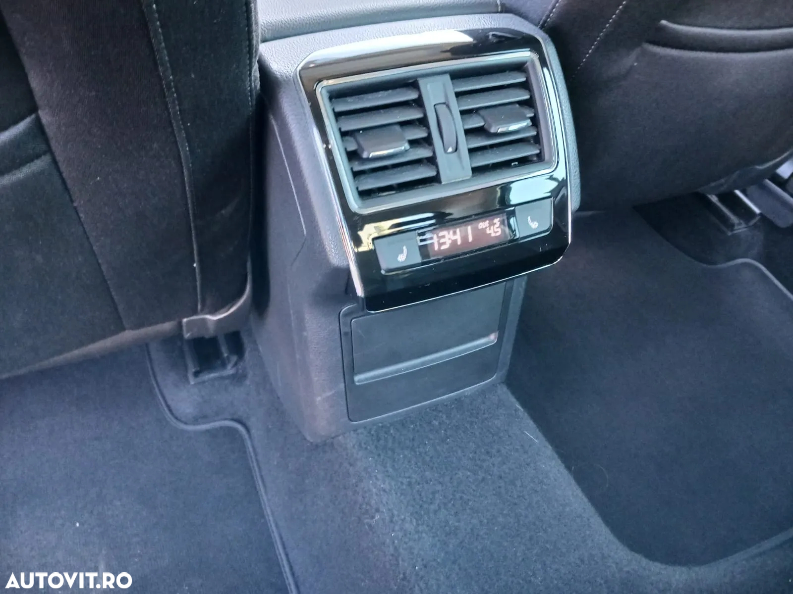 Skoda Superb 2.0 TDI Premium Edition - 3