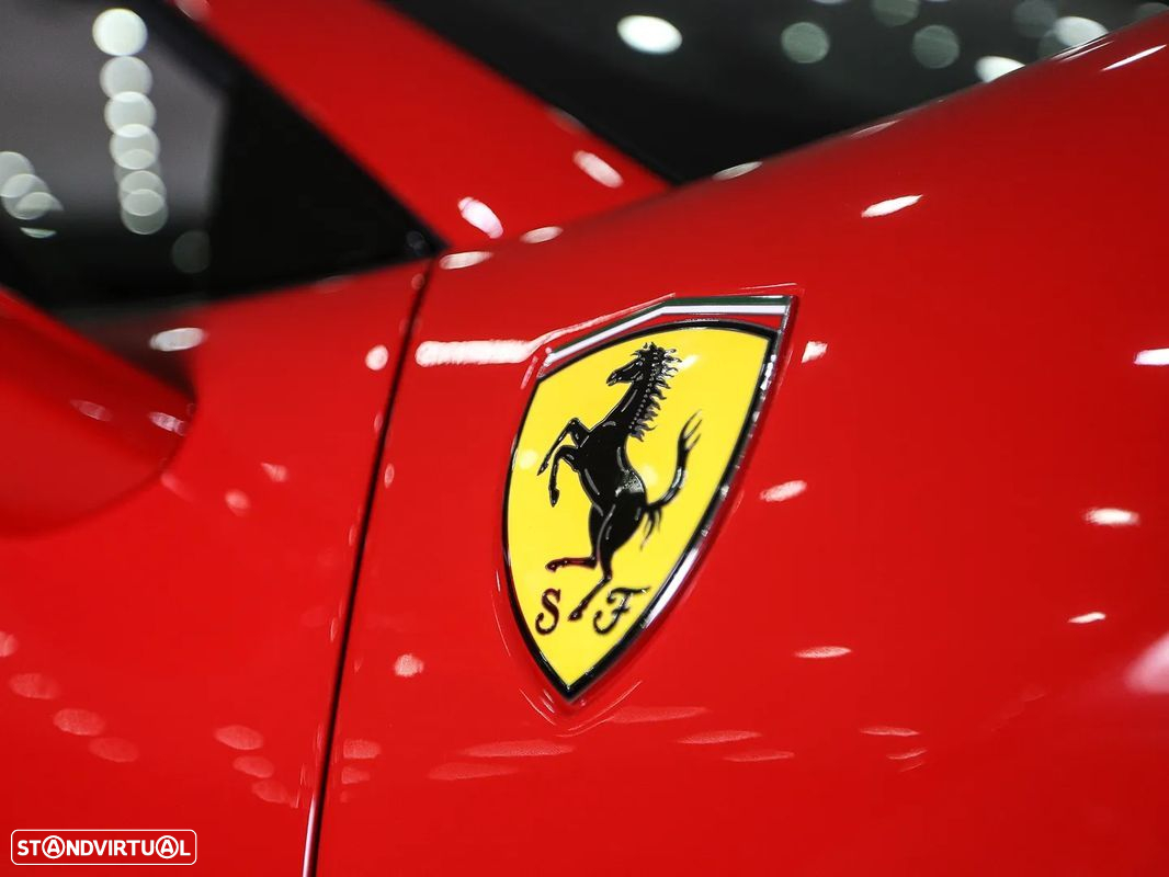 Ferrari F8 Tributo Spider - 19