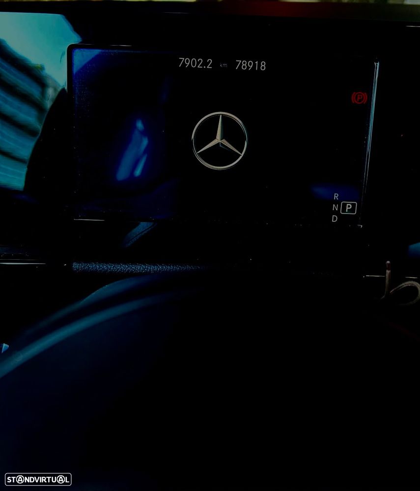 Mercedes-Benz GLA 180 d - 9