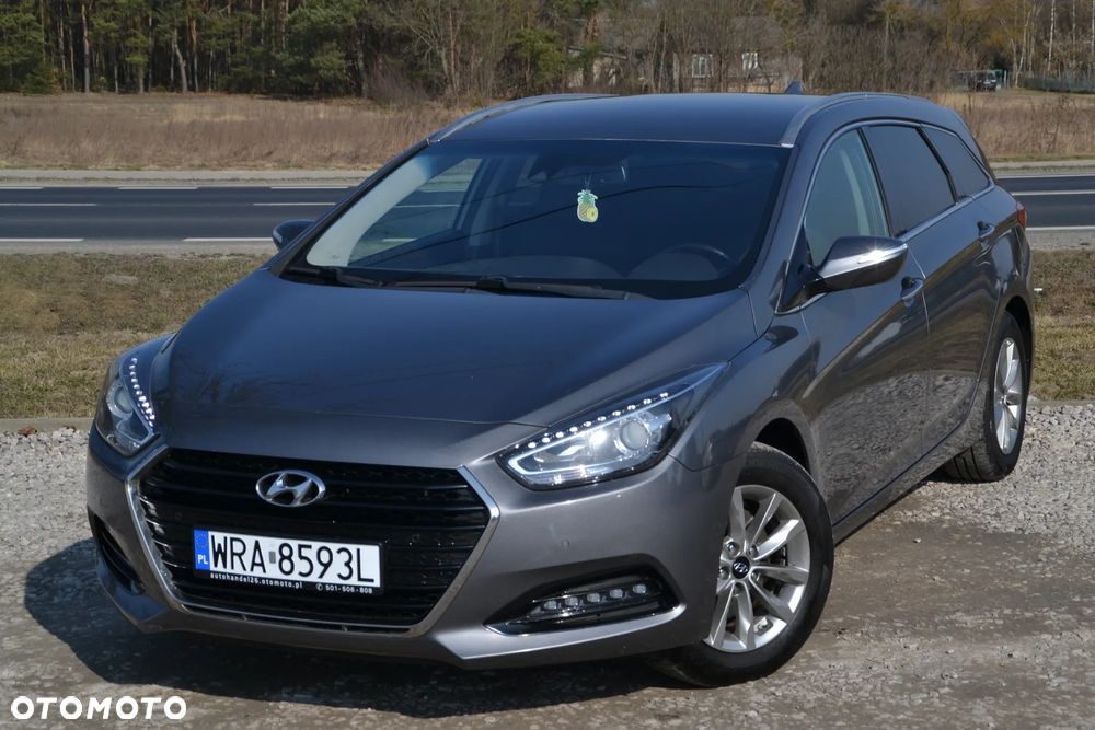 Hyundai i40 Kombi blue 1.6 Space - 1