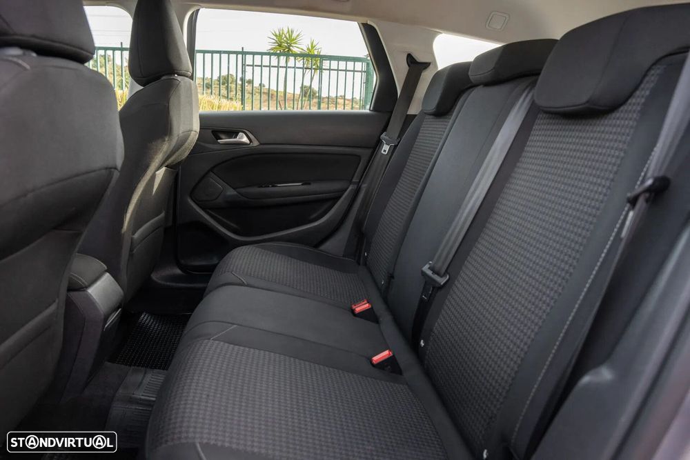 Peugeot 308 SW 1.5 BlueHDi Active EAT8 - 14