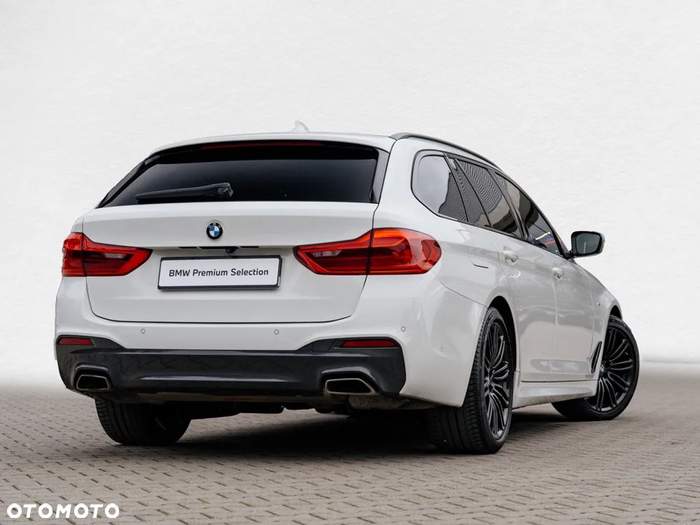 BMW Seria 5 530i xDrive Touring - 2