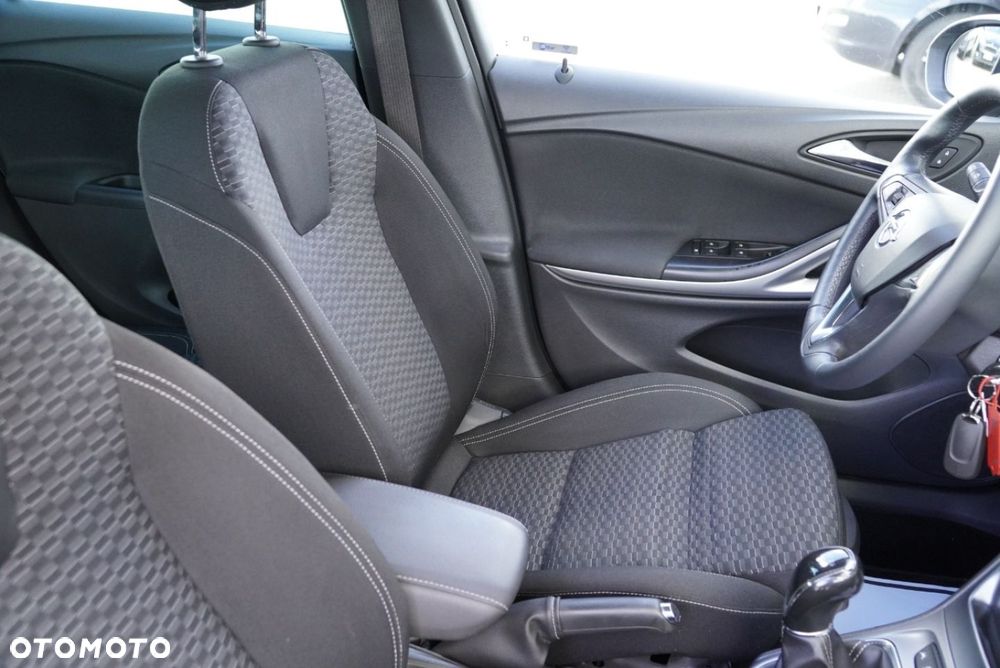 Opel Astra 1.4 Turbo Innovation - 11