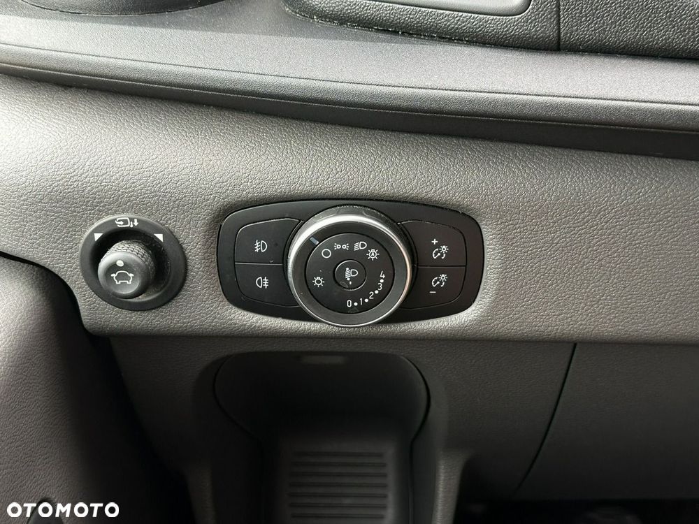 Ford Transit - 22