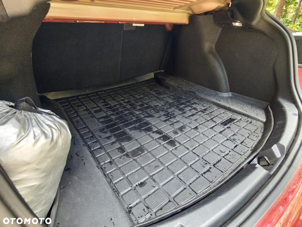 Tesla Model 3 - 8