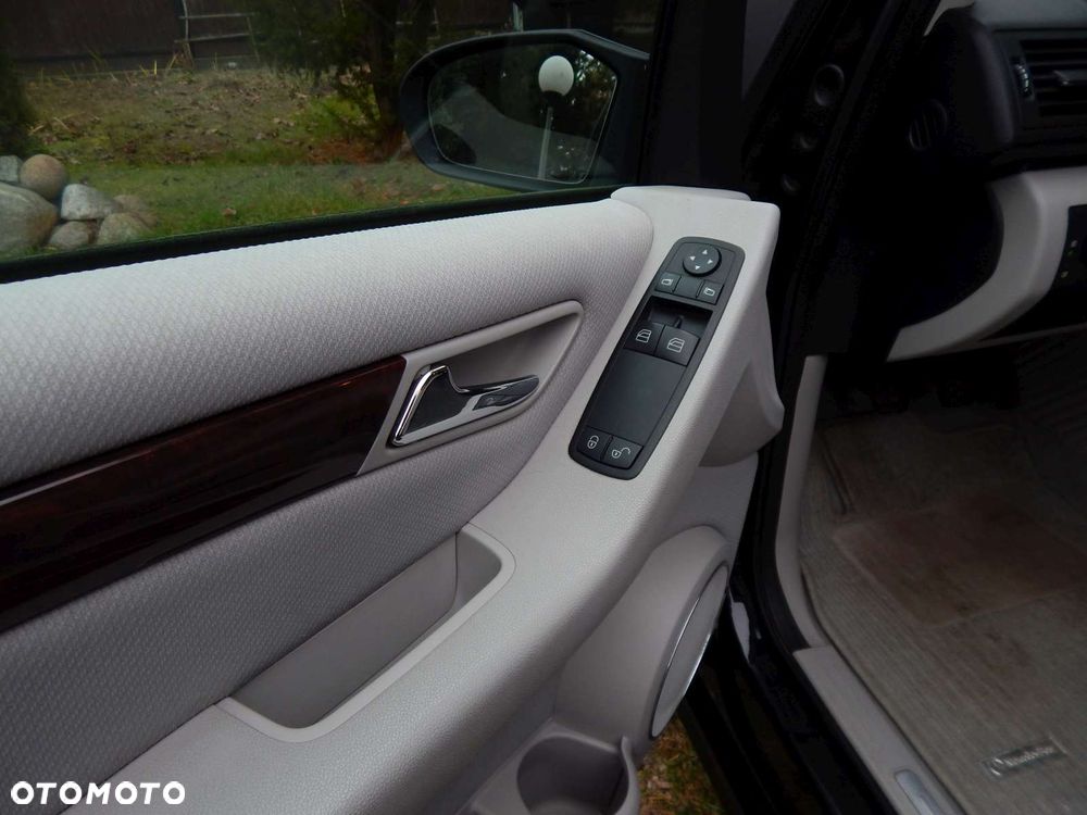 Mercedes-Benz Klasa A 150 Elegance First - 17