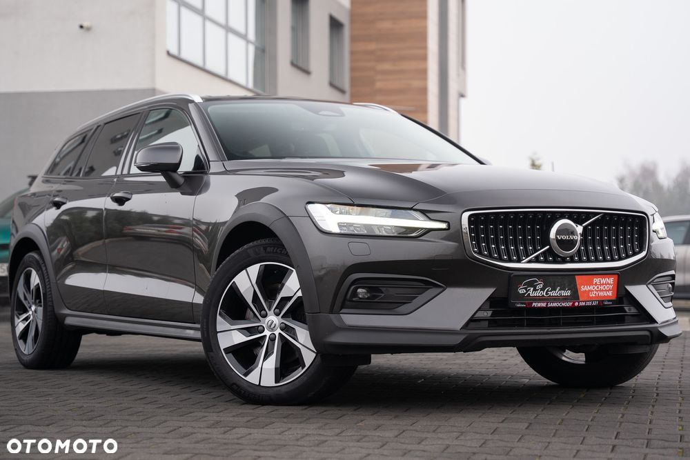 Volvo V60 Cross Country B4 D AWD Geartronic Pro - 5