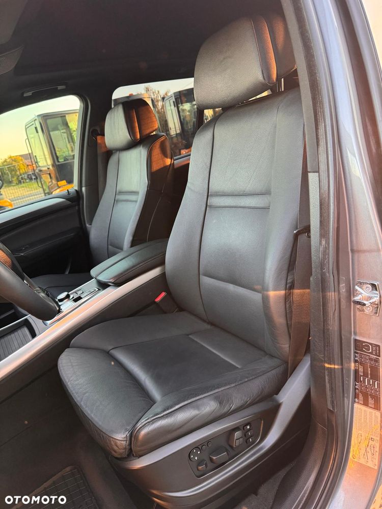 BMW X5 xDrive35d - 14