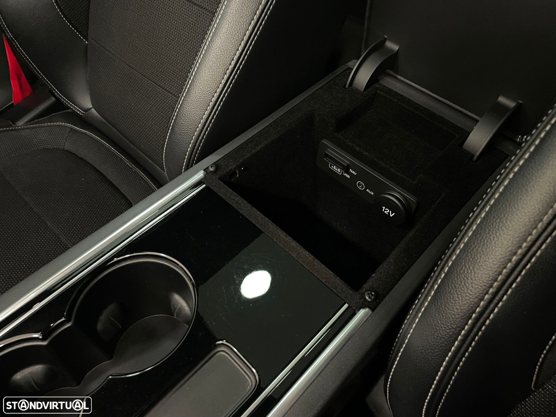 Jaguar XE 2.0 D R-Sport Aut. - 53