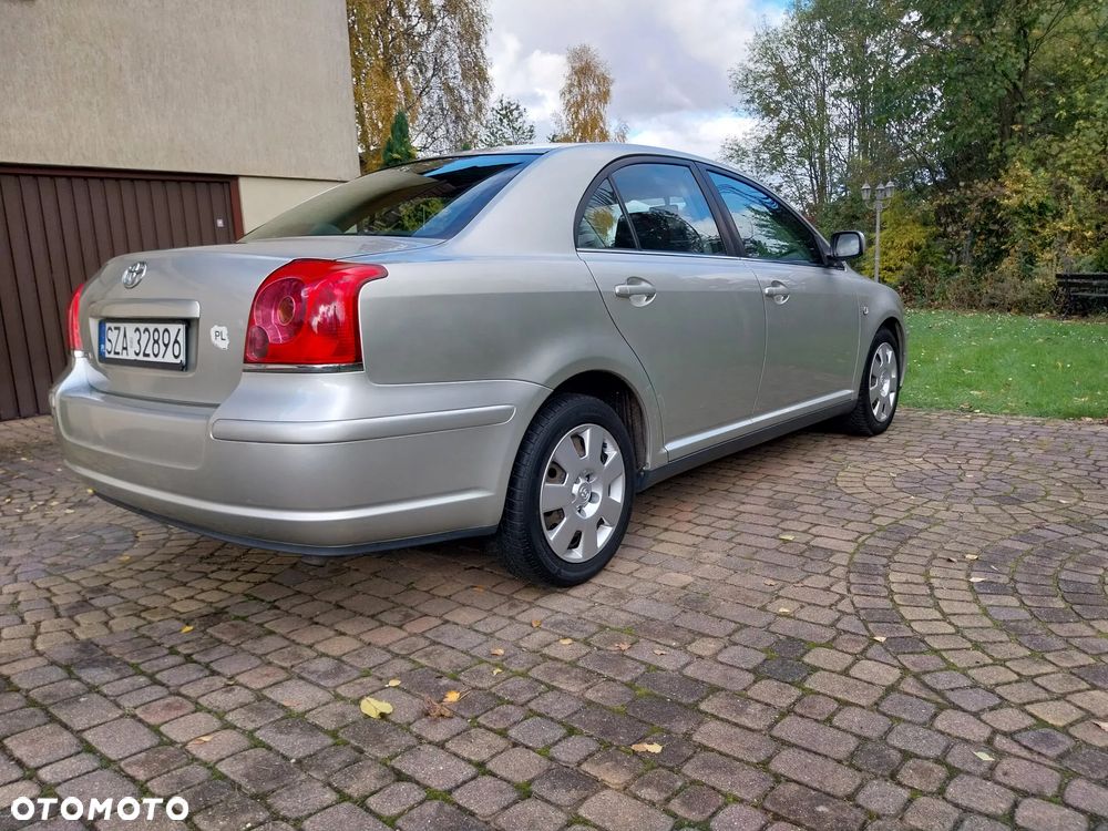 Toyota Avensis 1.6 VVT-i Luna - 5
