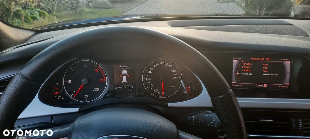Audi A4 ver-avant-2-0-tdi-dpf-s-line-sportpaket-plus- - 9