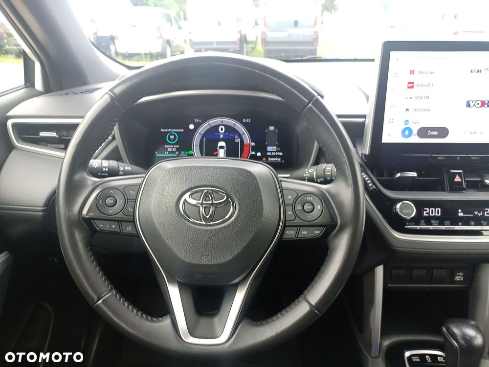 Toyota Corolla Cross - 12