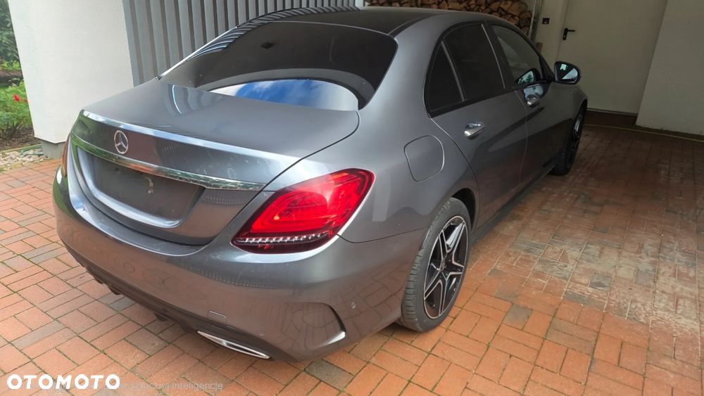 Mercedes-Benz Klasa C 220 d 4MATIC 9G-TRONIC - 2