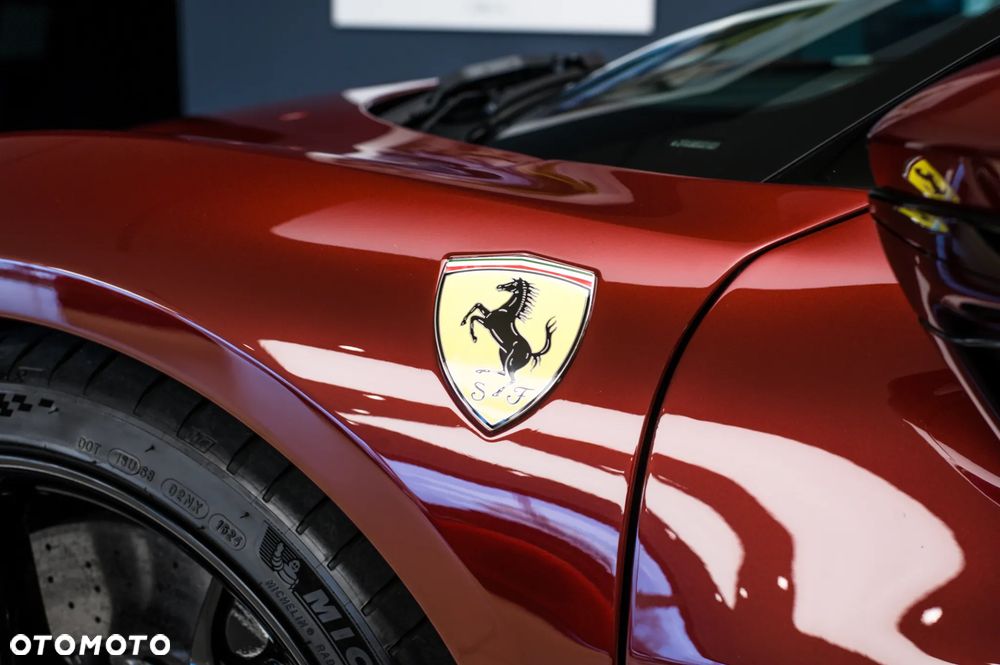 Ferrari 296 GTS - 13