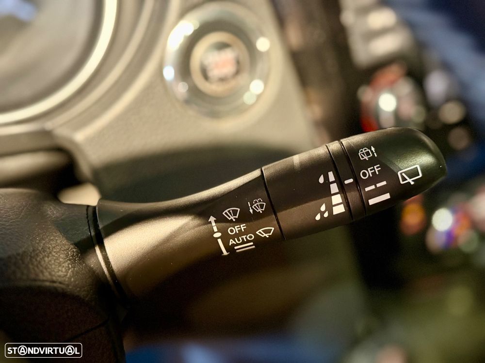 Nissan Qashqai 1.5 dCi N-Connecta J18+Led - 22