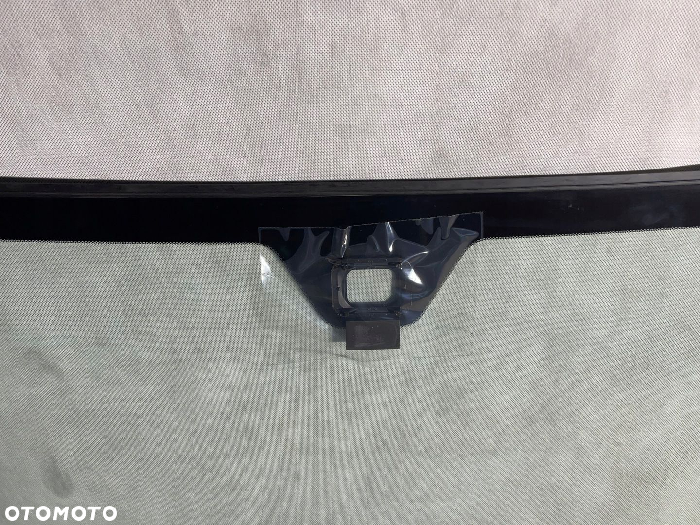 ASTON MARTIN DB9 COUPE / CABRIO SZYBA PRZEDNIA NOWA SENSOR 2012-2016 - 4