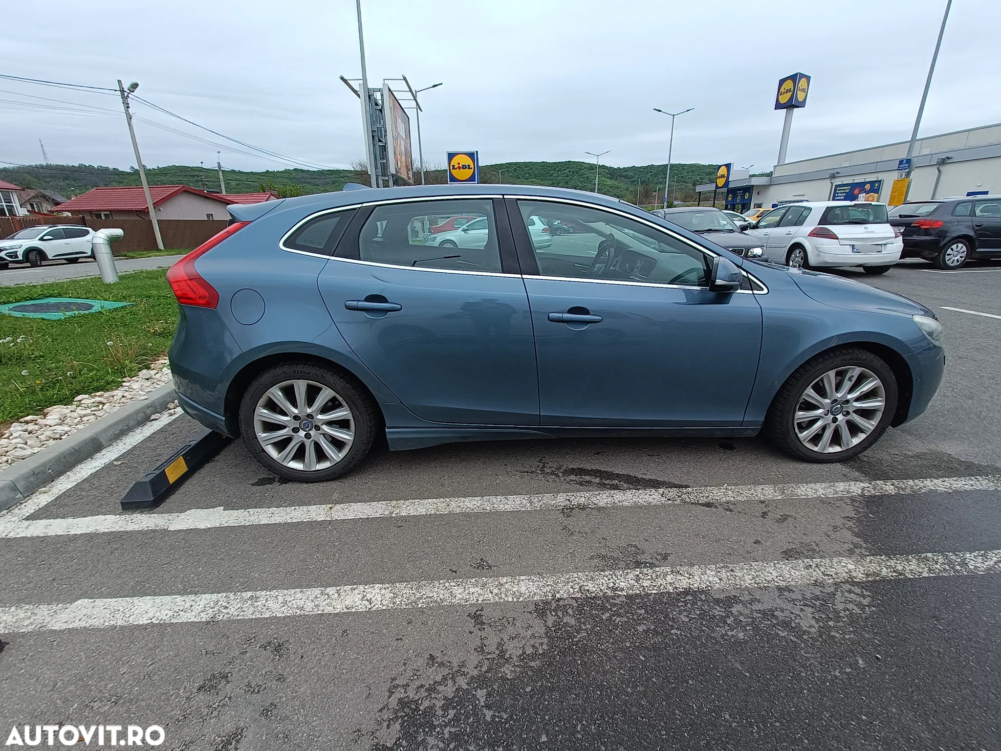 Volvo V40 D3 Momentum - 3