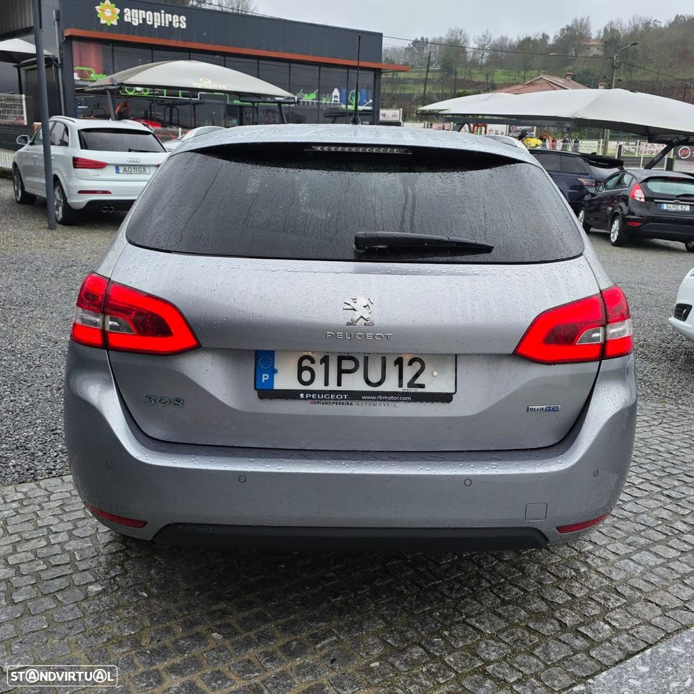 Peugeot 308 SW - 10