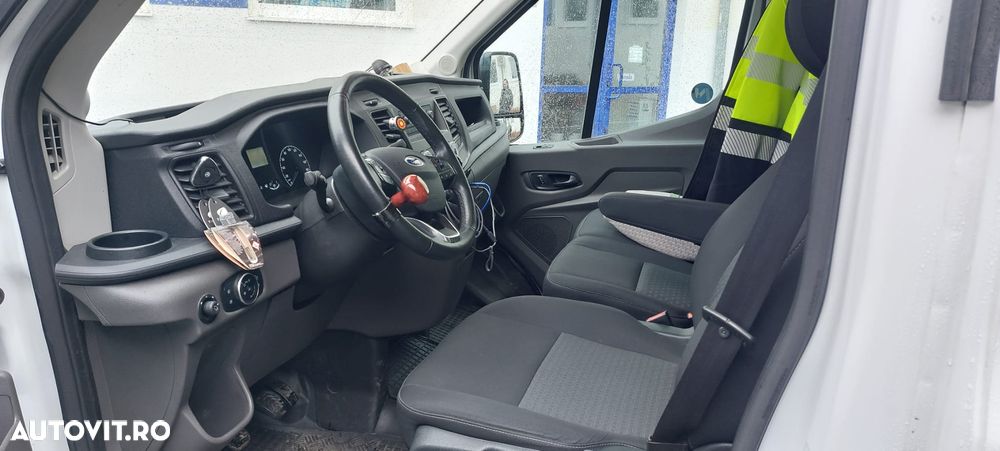 Ford Transit - 10