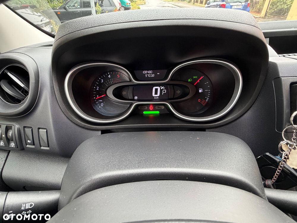 Renault Trafic 2.0 dCi EDC - 20