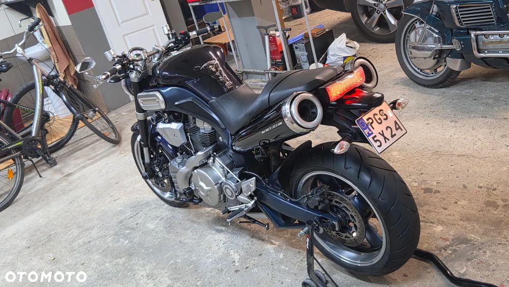 Yamaha MT - 30