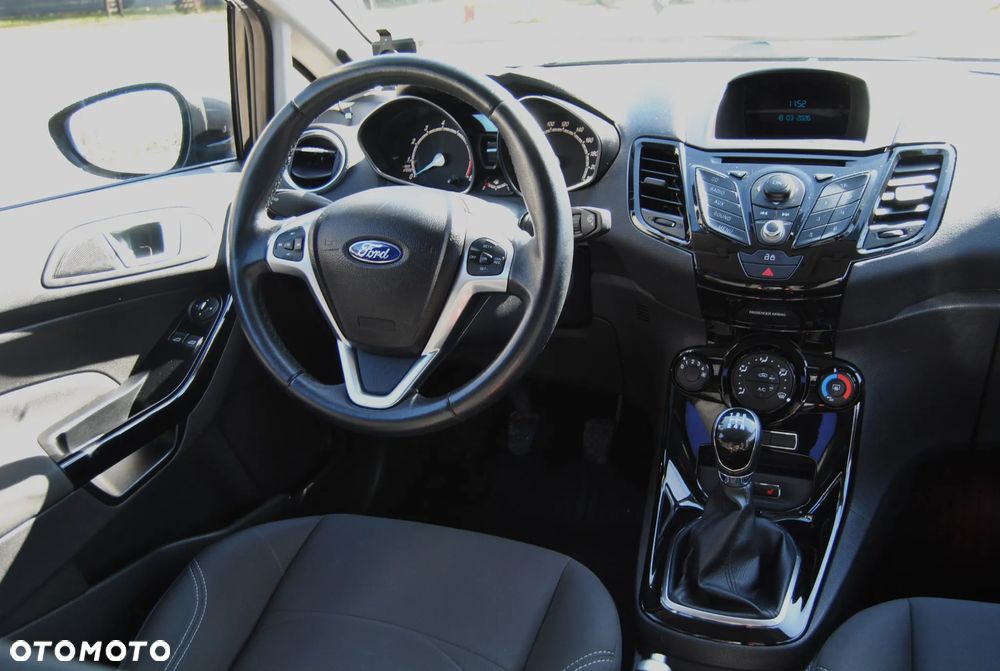 Ford Fiesta - 11