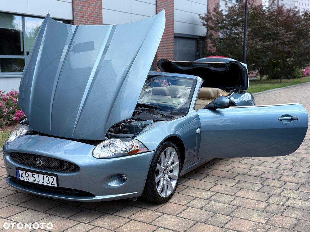 Jaguar XK - 6