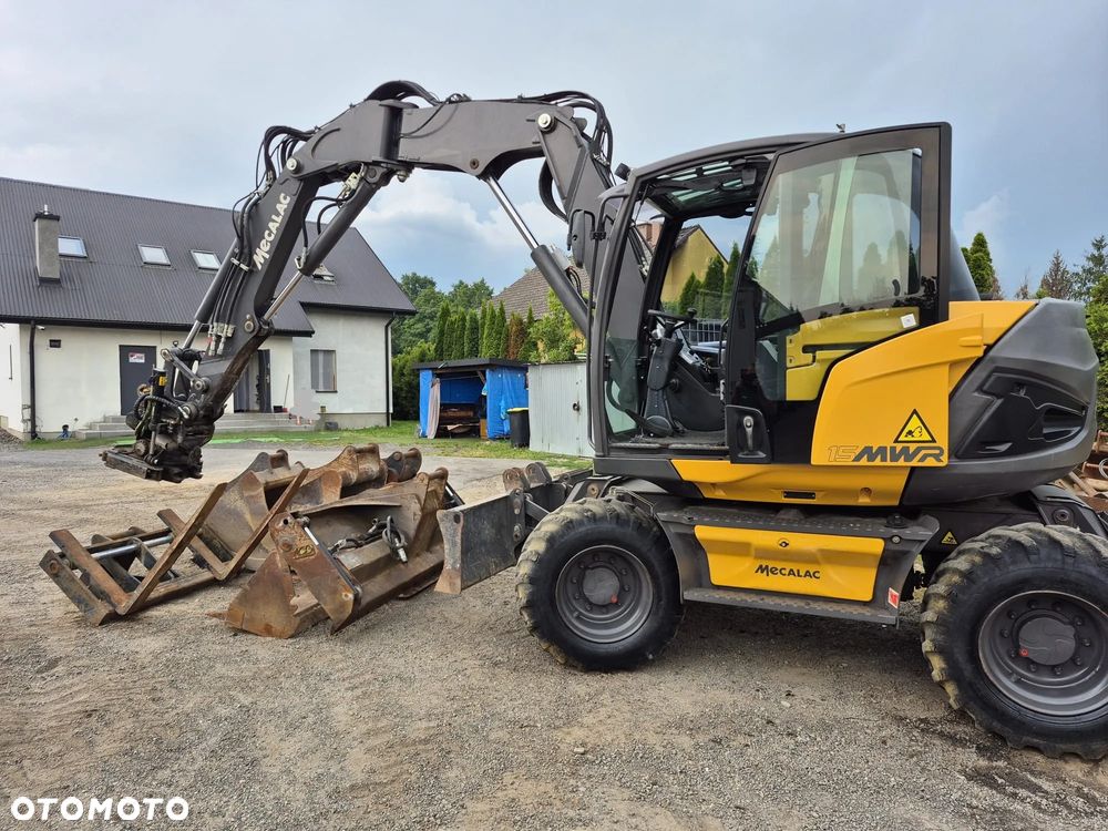 Liebherr A914 - 4