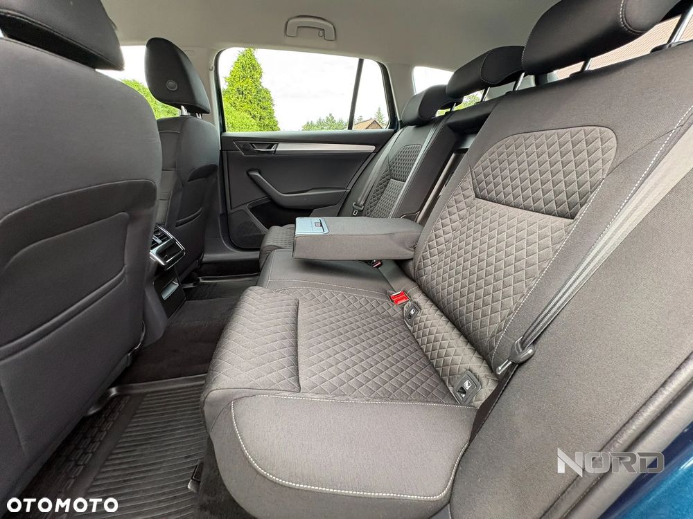 Skoda Superb 2.0 TSI 4x4 Ambition DSG - 32