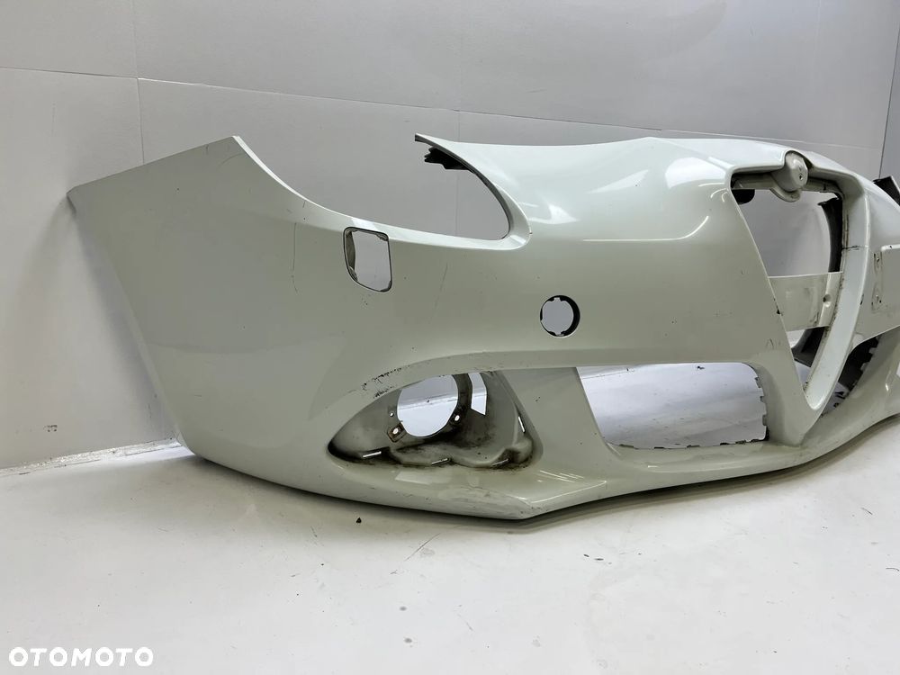 Zderzak przód przedni Alfa Romeo Giulietta 10-15 XENON - 2