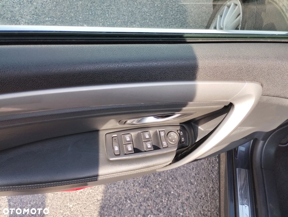 Renault Laguna ENERGY dCi 130 FAP Start-Stop Paris Business - 17