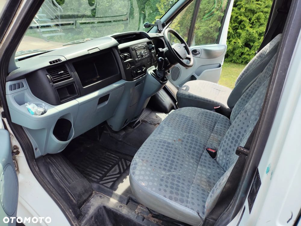 Ford Transit - 10