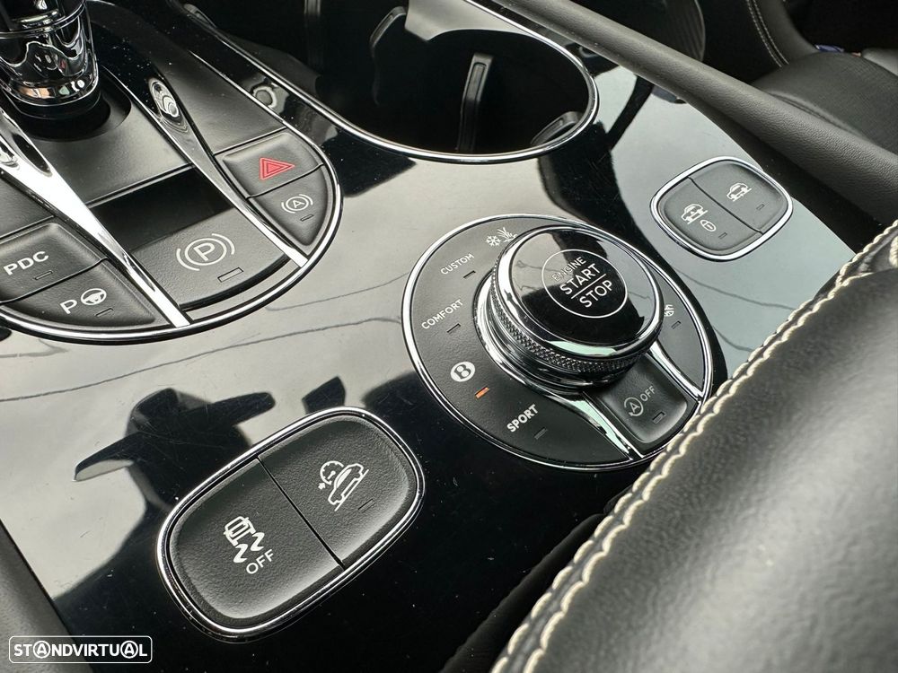 Bentley Bentayga V8 - 28