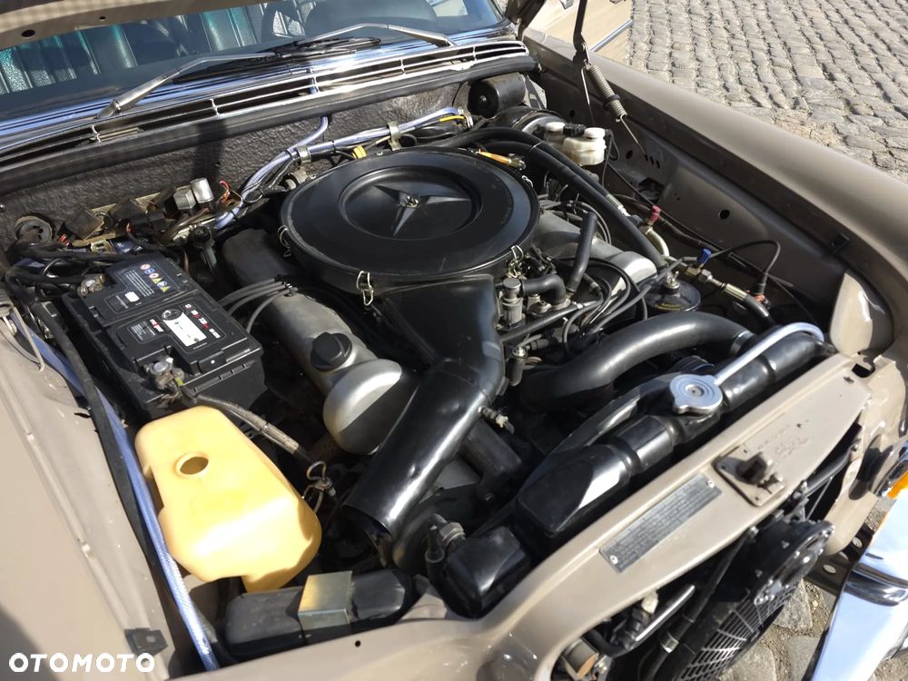 Mercedes-Benz 280 - 19