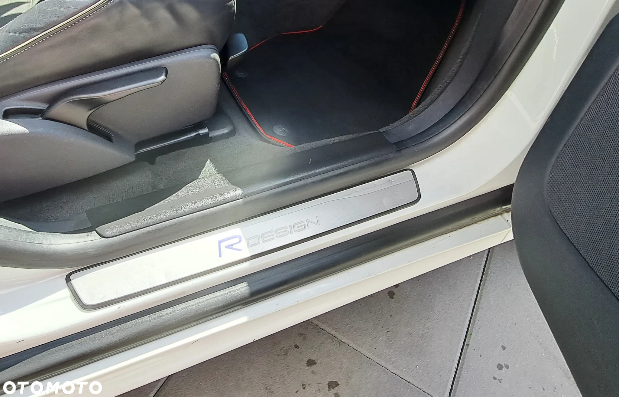 Volvo XC 60 D4 Drive-E Momentum - 16