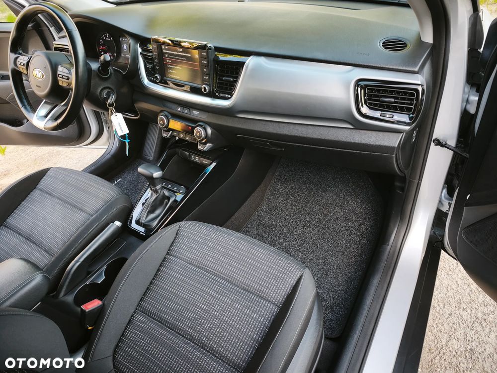 Kia Stonic - 10