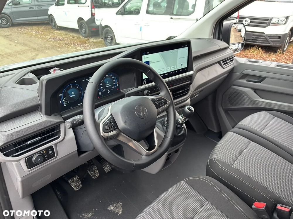 Volkswagen Caravelle - 13