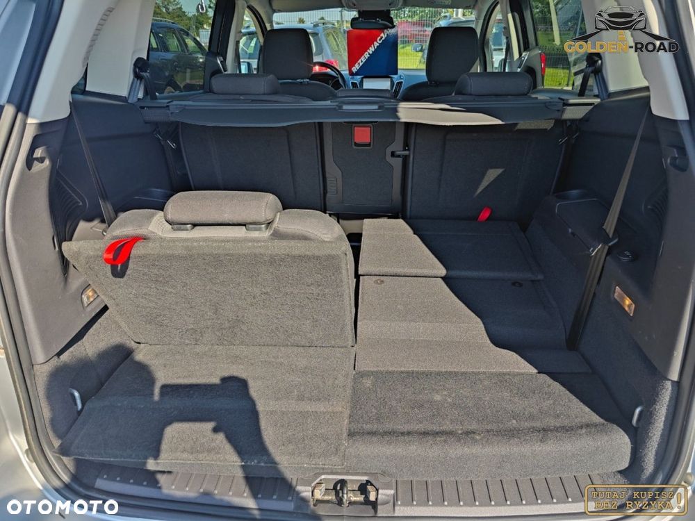 Ford Grand C-MAX - 23