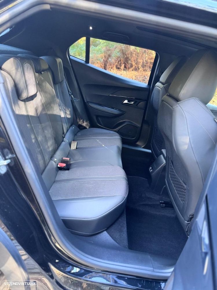 Peugeot e-2008 50 kWh GT - 20