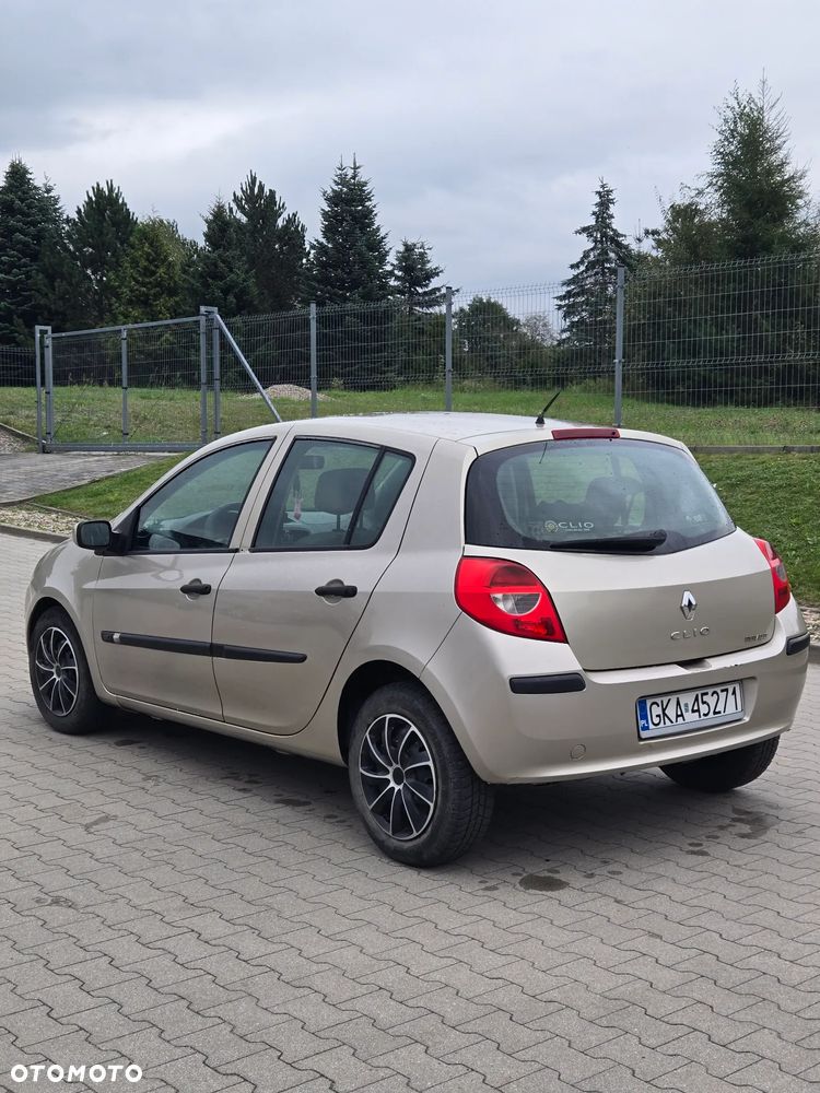 Renault Clio - 3