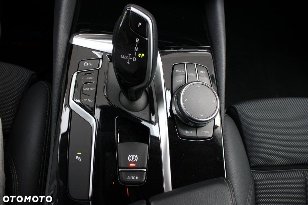 BMW Seria 5 - 25