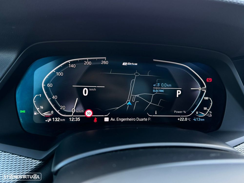 BMW X5 45 e xDrive Pack M - 32
