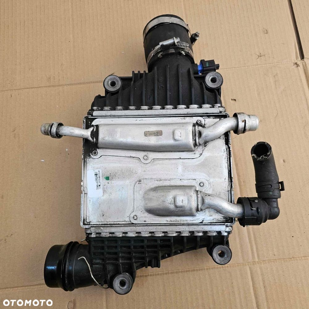 jaguar range rover velar l560 chłodnica chłodniczka intercooler - 4