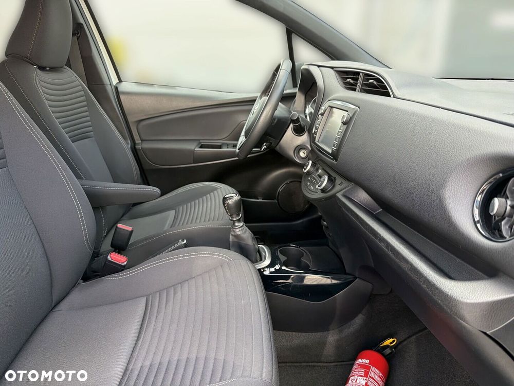 Toyota Yaris 1.5 Selection - 8