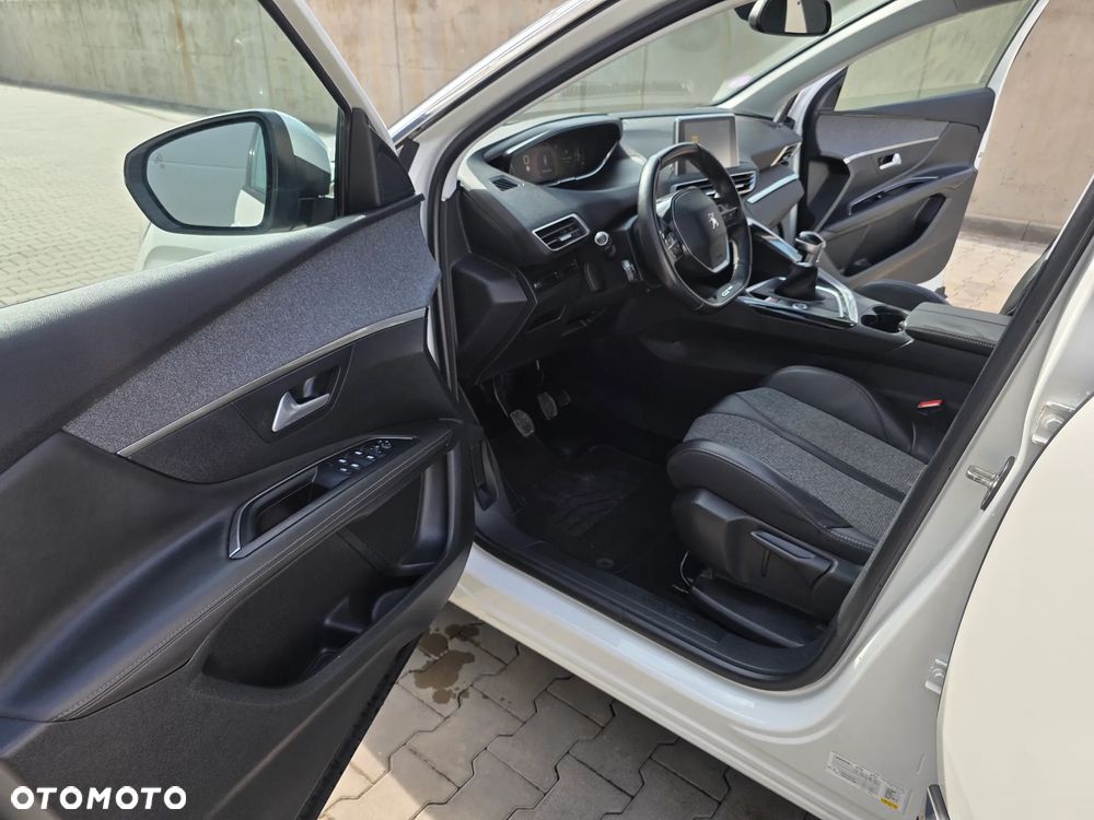 Peugeot 3008 PureTech 130 Stop & Start Allure - 17