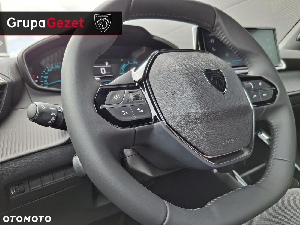 Peugeot 2008 - 11